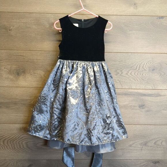 American Princess Formal Velvet Dress Girls Size 4 - Picture 1 of 9